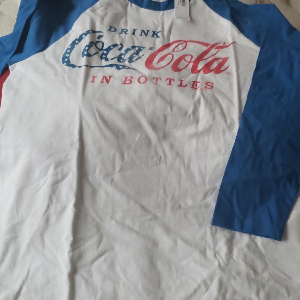 Shirt - Picture 3 of 3